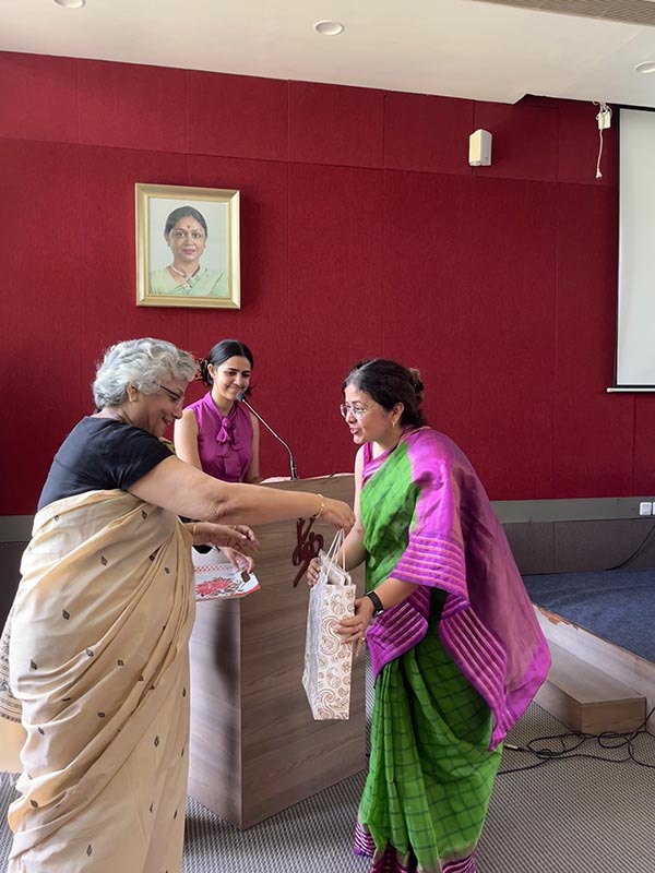 dr-saroj-gupta-memorial-scholarship-program-2025-2